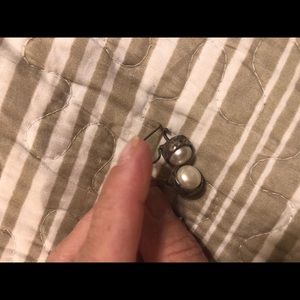 Silpada pearl earrings